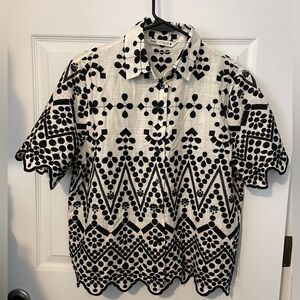 💃 Zara ZW Collection Contrast Embroidery Black Button Up Blouse Size M